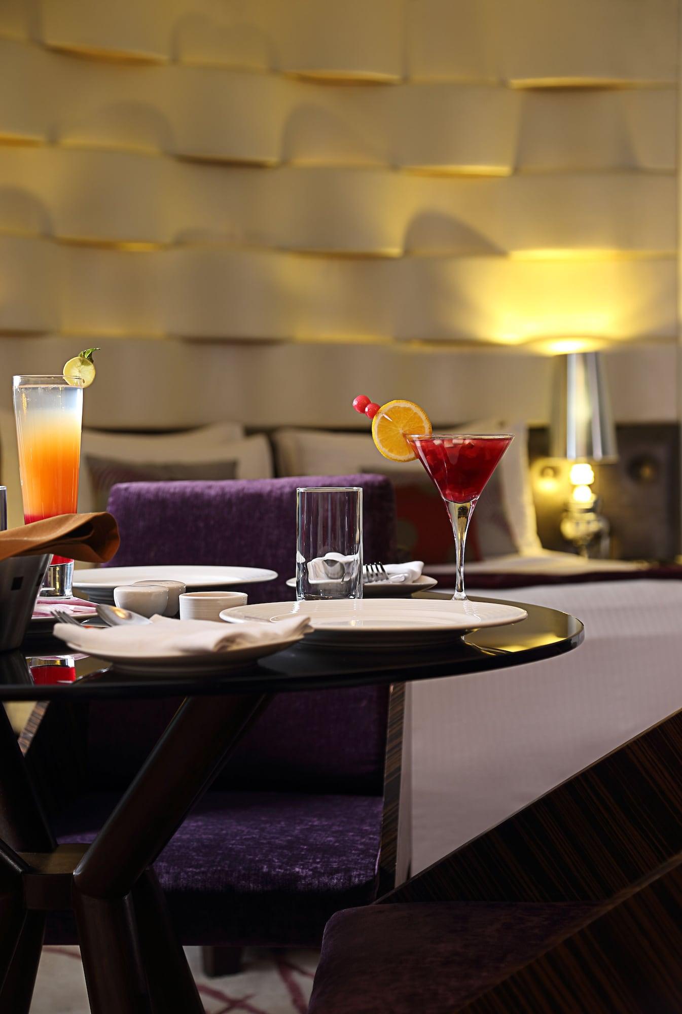 Fortune Select Sg Highway, Ahmedabad - Member Itc Hotels' Group מראה חיצוני תמונה