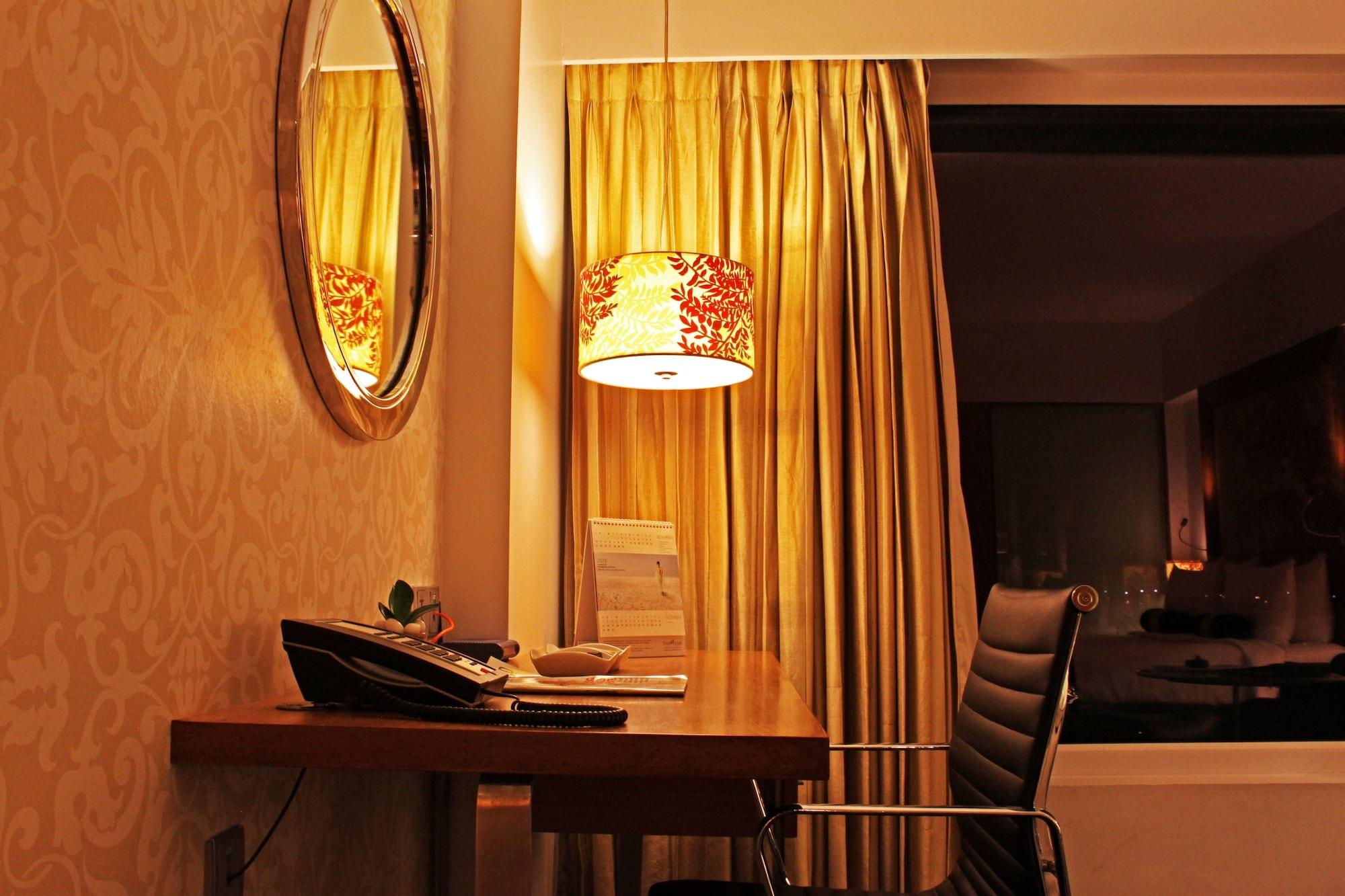 Fortune Select Sg Highway, Ahmedabad - Member Itc Hotels' Group מראה חיצוני תמונה