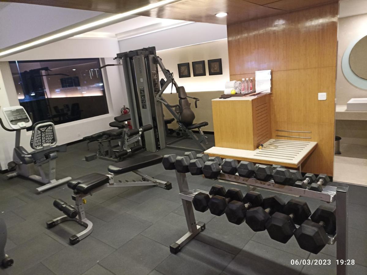 Fortune Select Sg Highway, Ahmedabad - Member Itc Hotels' Group מראה חיצוני תמונה